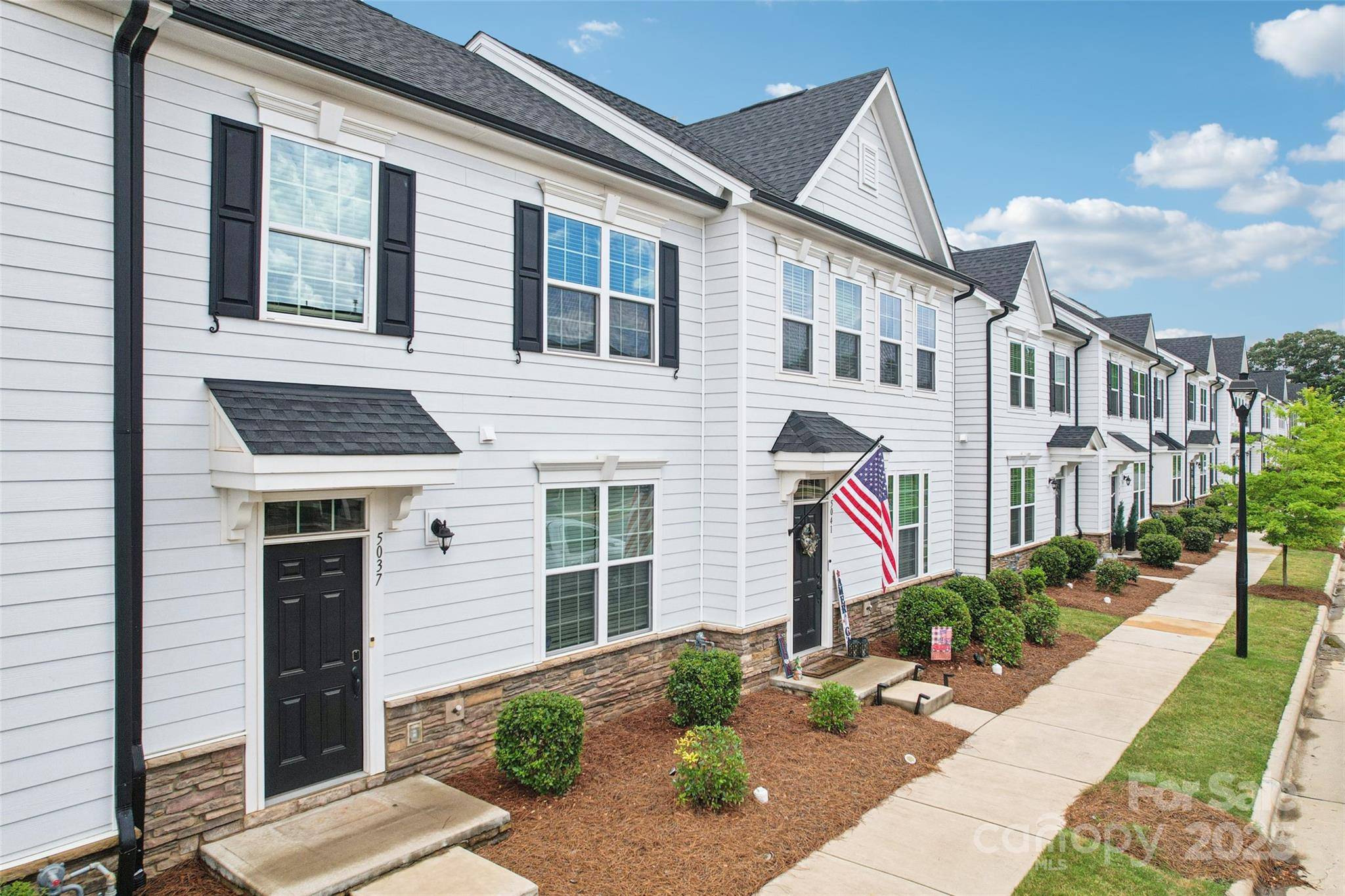 Gastonia, NC 28056,5037 Patton DR