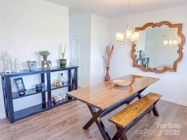 Charlotte, NC 28216,6817 Pennyroyal WAY