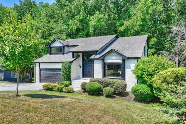 Matthews, NC 28105,9334 Hunting CT