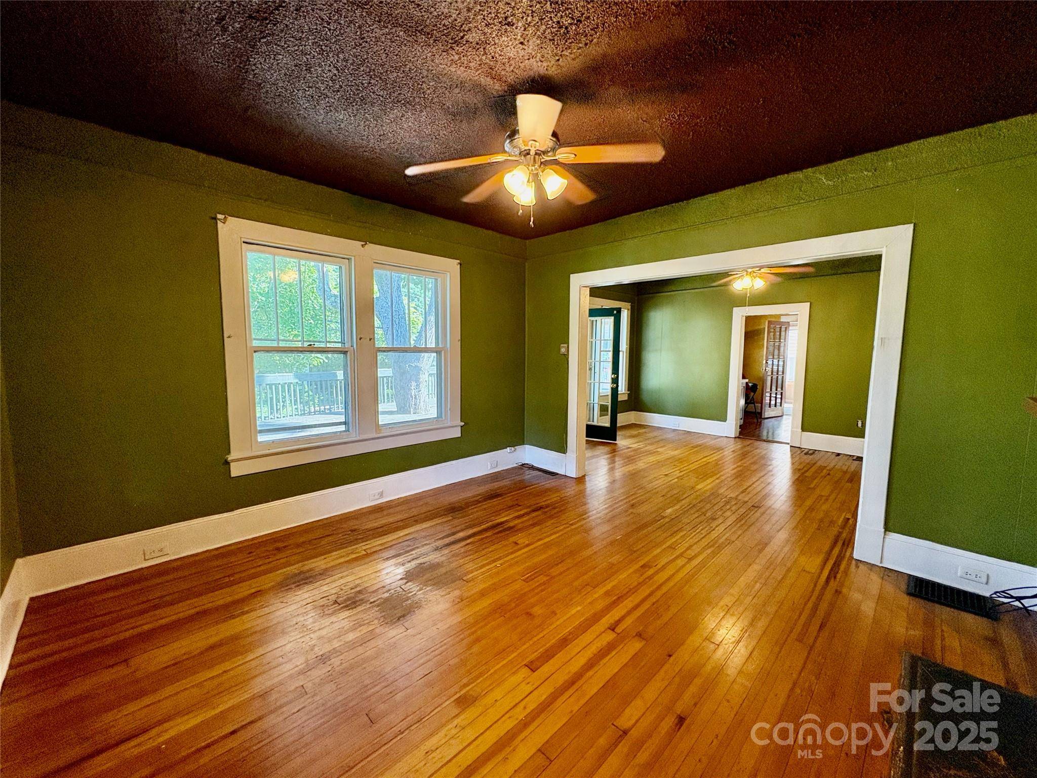 Asheville, NC 28806,40 Brownwood AVE