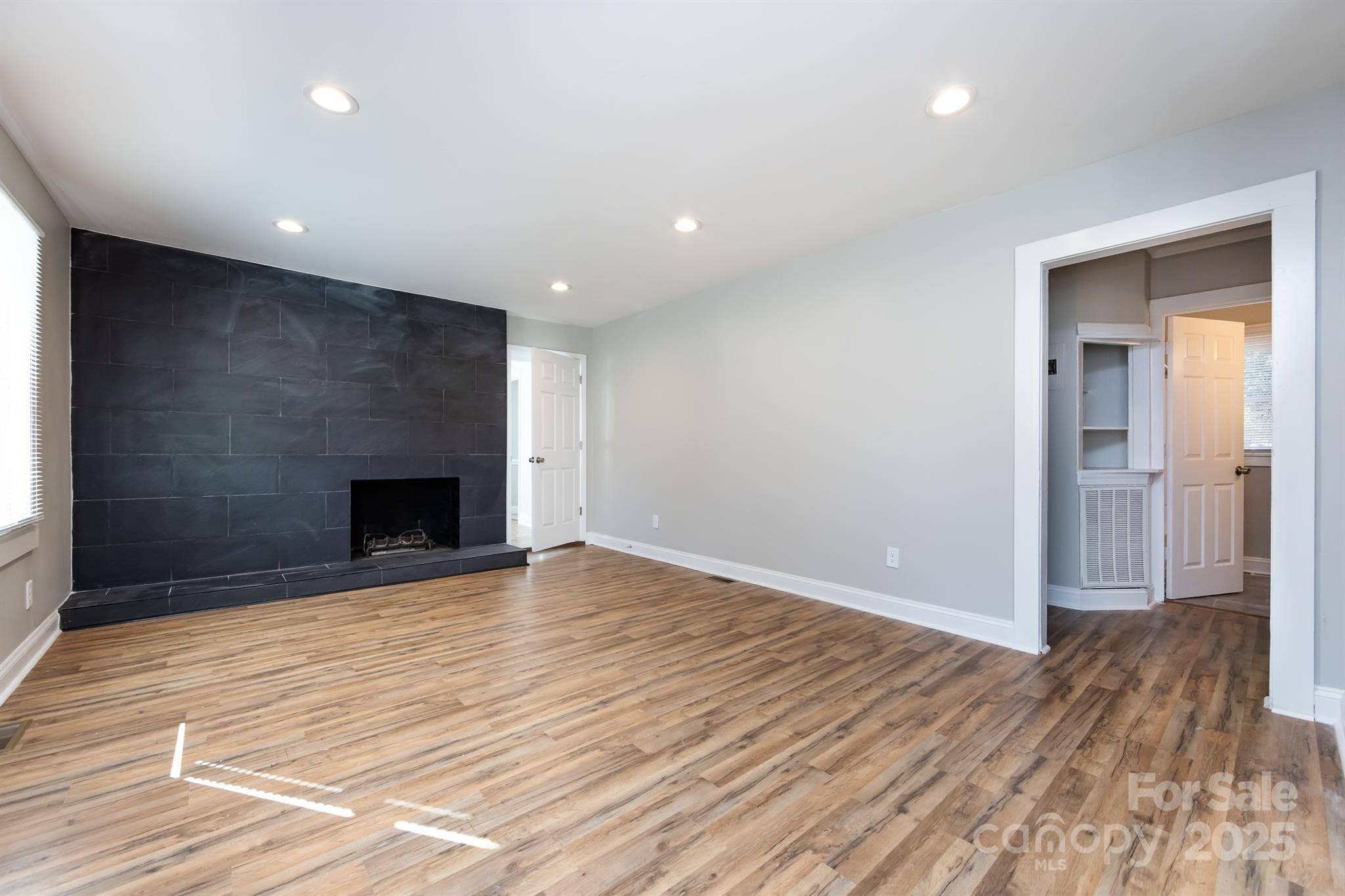 Monroe, NC 28112,406 Harris LN