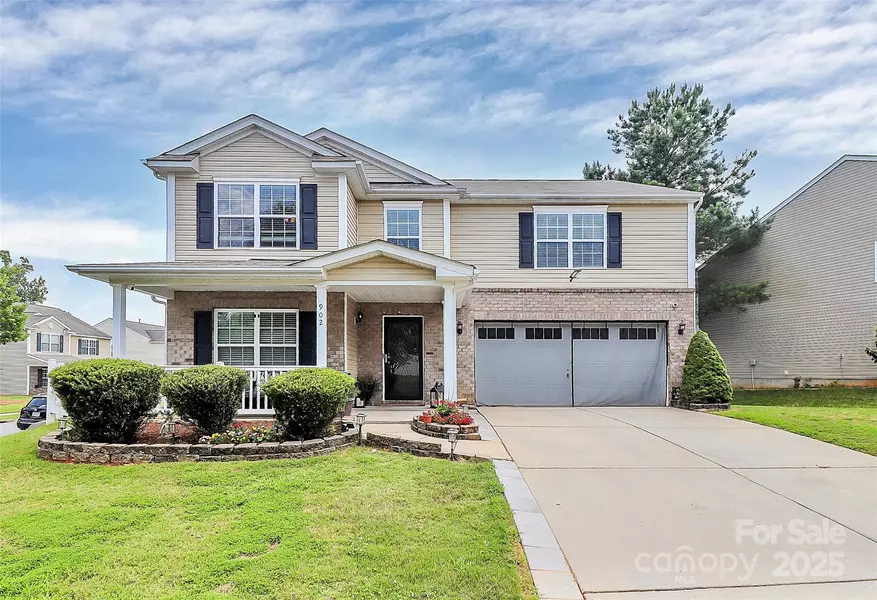 902 Silverberry ST, Gastonia, NC 28054