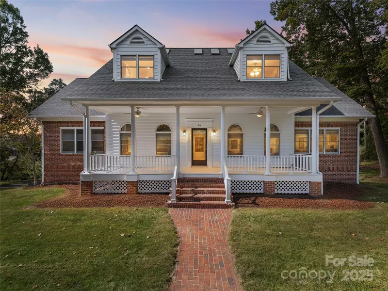 44 Ardoyne RD, Asheville, NC 28804