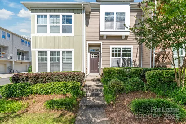2564 Tranquil Oak PL, Charlotte, NC 28206