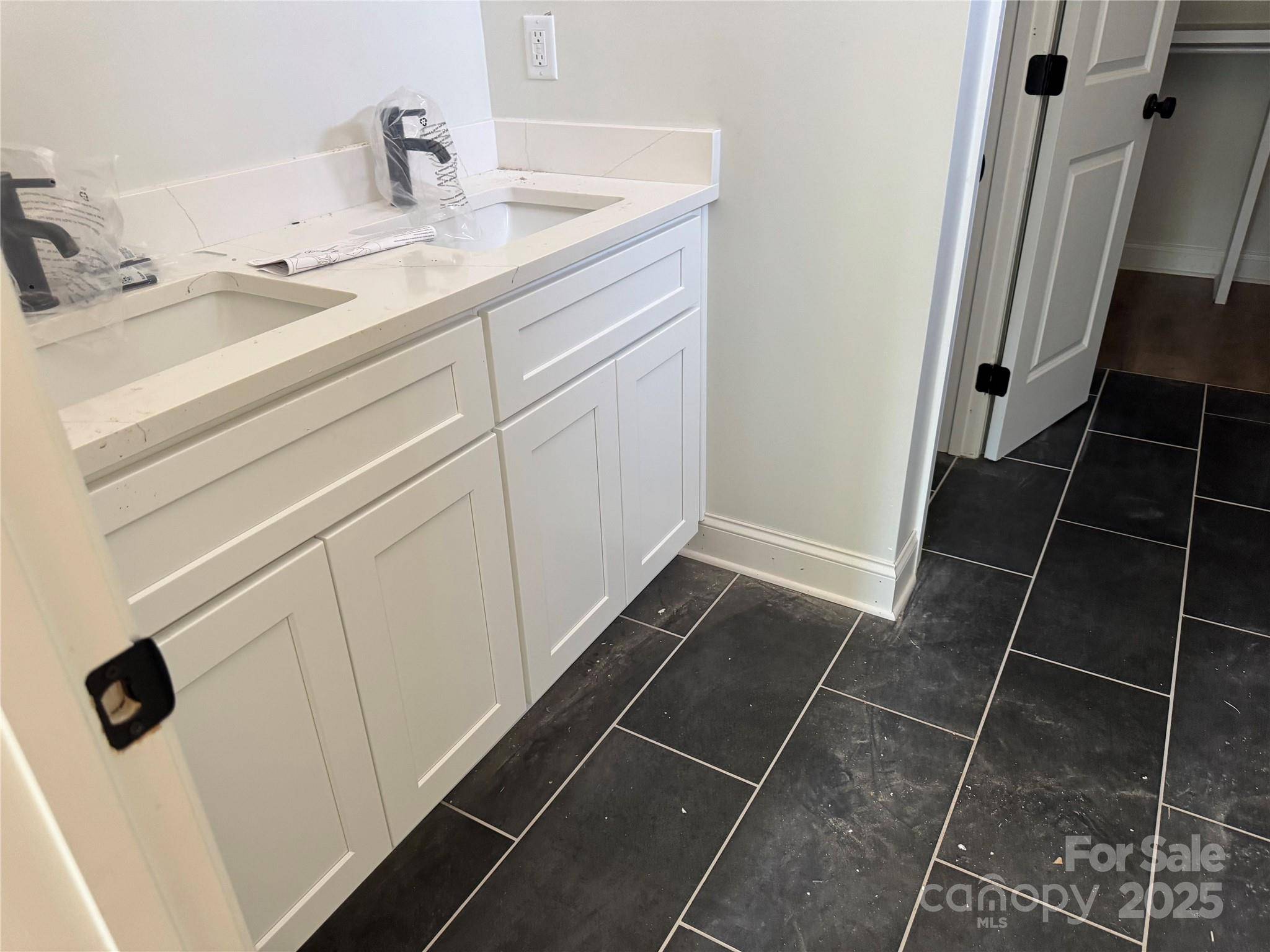 Gastonia, NC 28052,414 W Westview ST