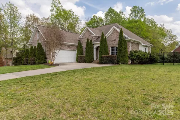 Clover, SC 29710,233 Highland Forest DR