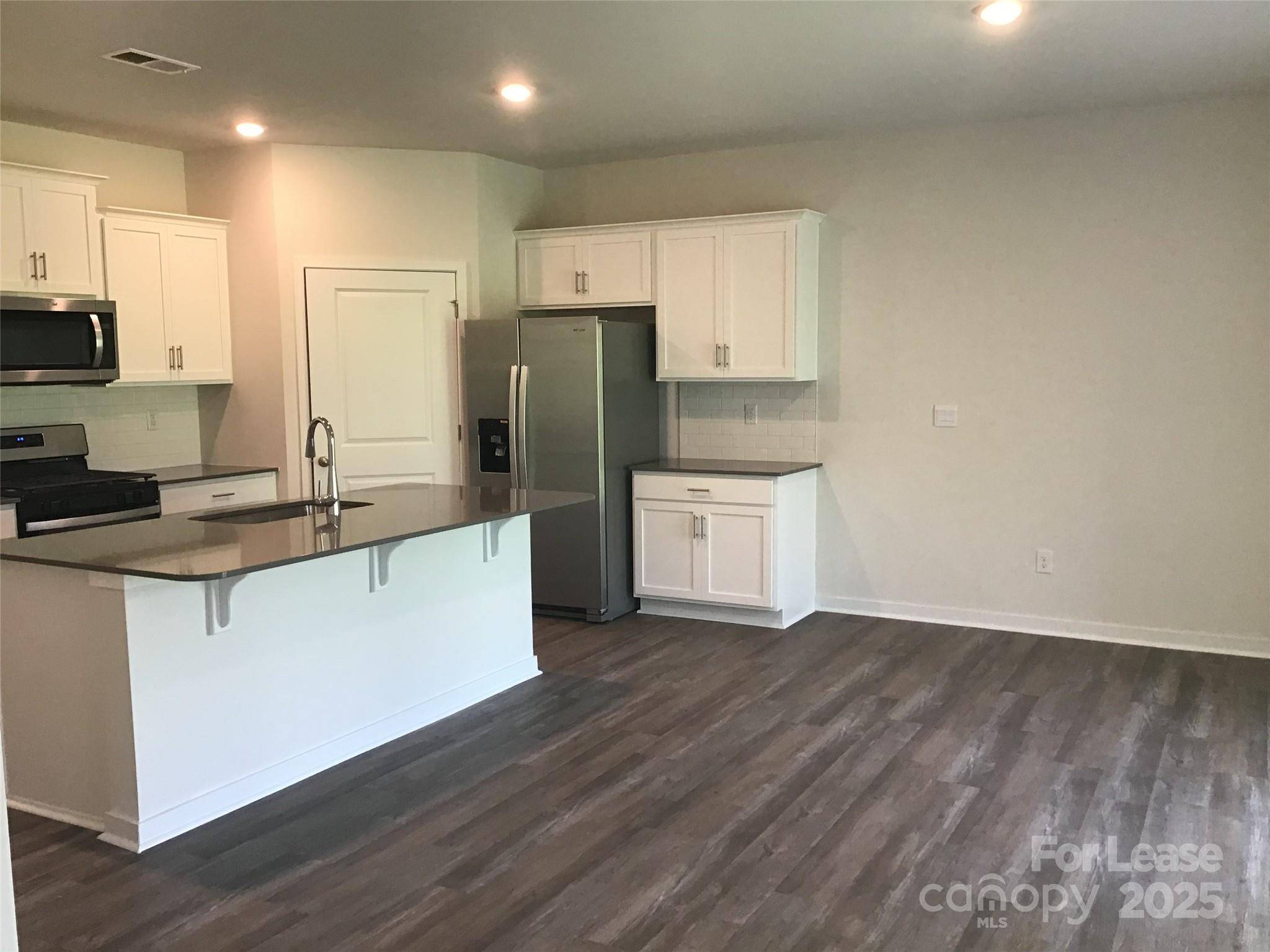 Hickory, NC 28601,1381 6th ST NE