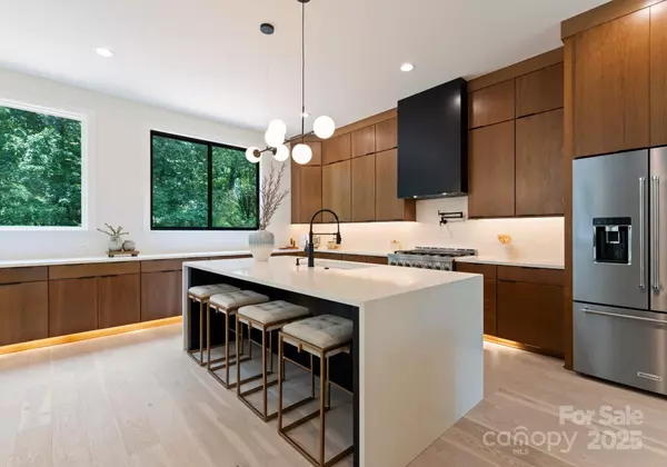 Charlotte, NC 28205,1727 Seifert CIR