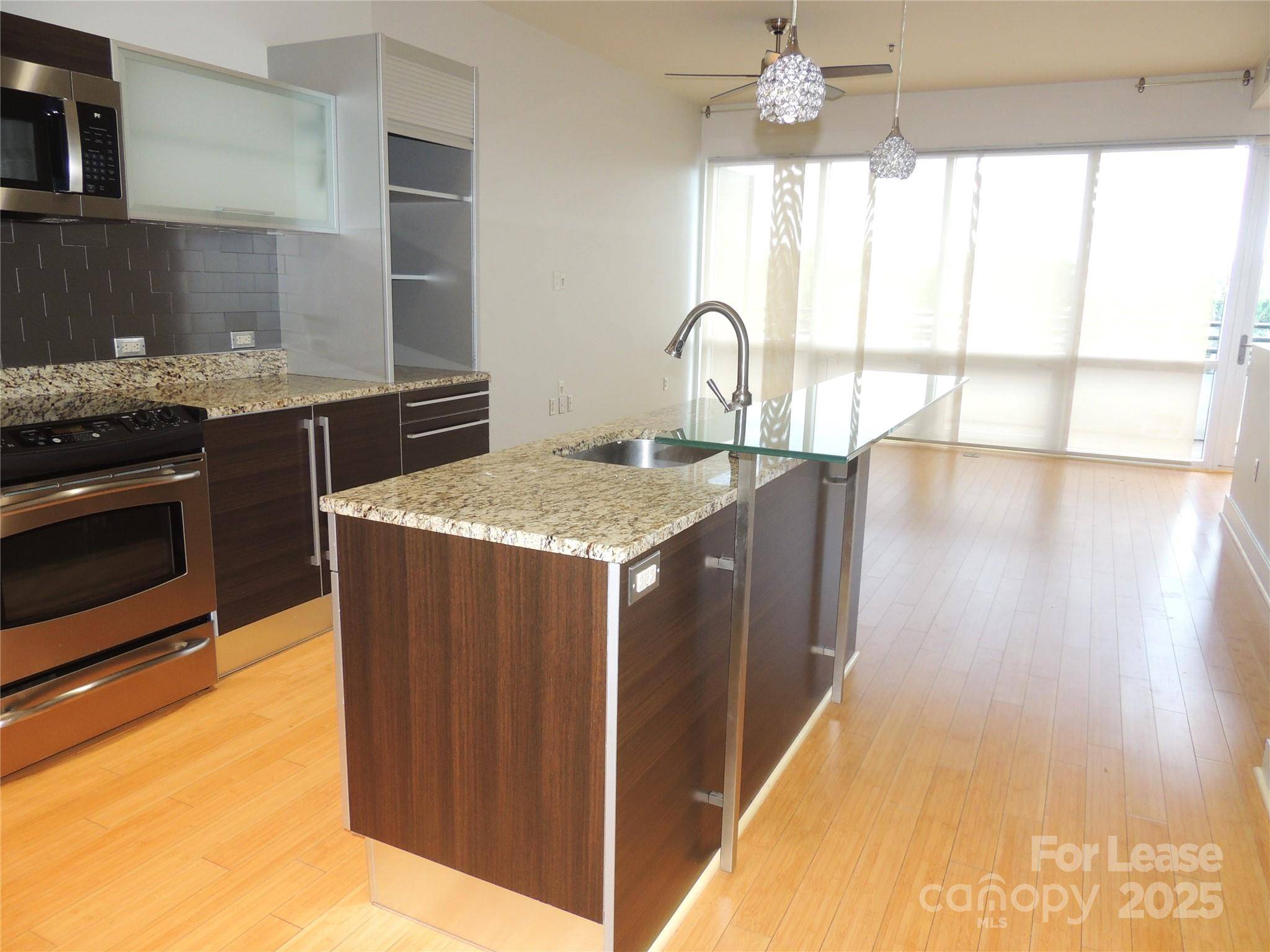 Charlotte, NC 28204,1133 Metropolitan AVE #606