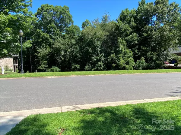 Statesville, NC 28677,116 W Tattersall DR