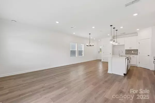 Fort Mill, SC 29708,246 Tiger Lily DR