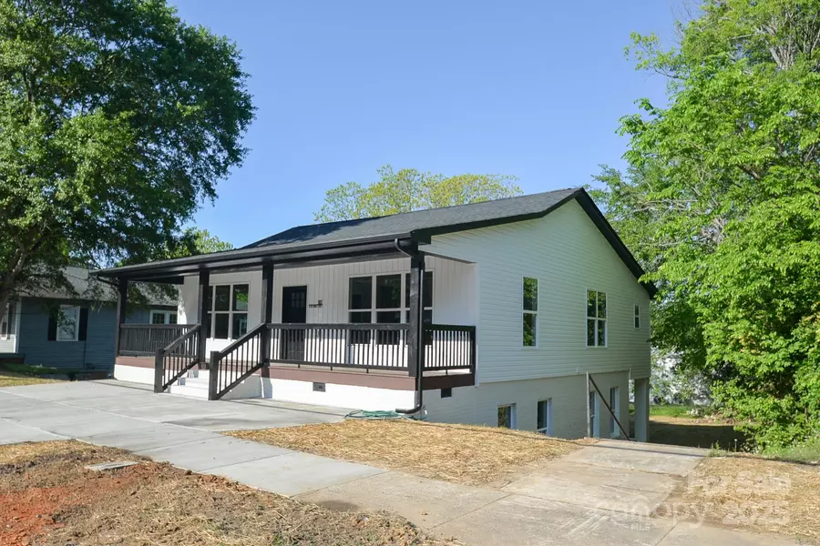 307 N Catawba ST, Lancaster, SC 29720