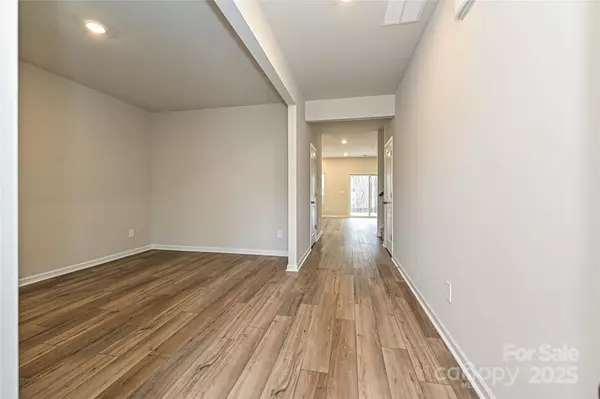Newton, NC 28658,2141 Sunflower CIR