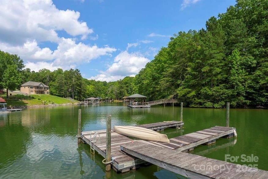 Troutman, NC 28166,120 Saxton TRL
