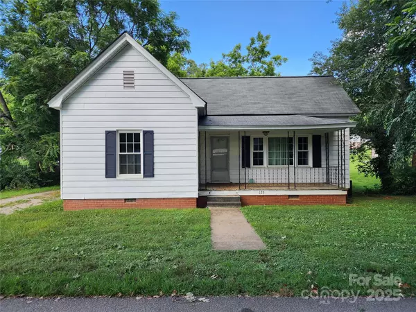 125 S Davie ST, Cooleemee, NC 27028