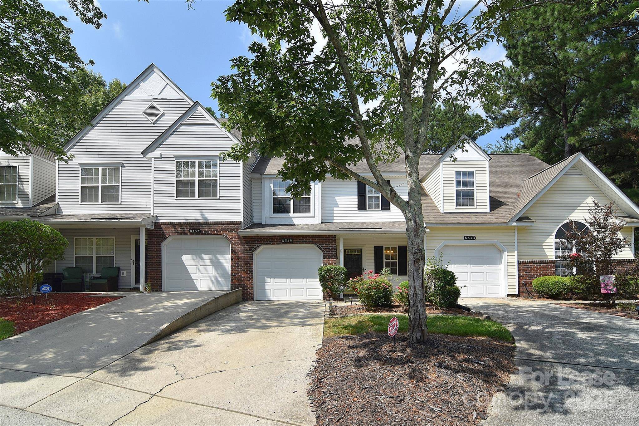 8339 Christmas CT, Charlotte, NC 28216