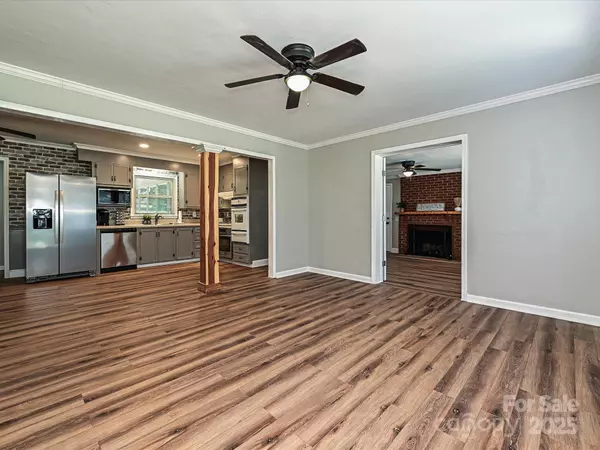 Gastonia, NC 28056,159 Valleydale DR