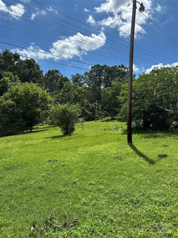 Weaverville, NC 28787,9999 Clarks Chapel RD N