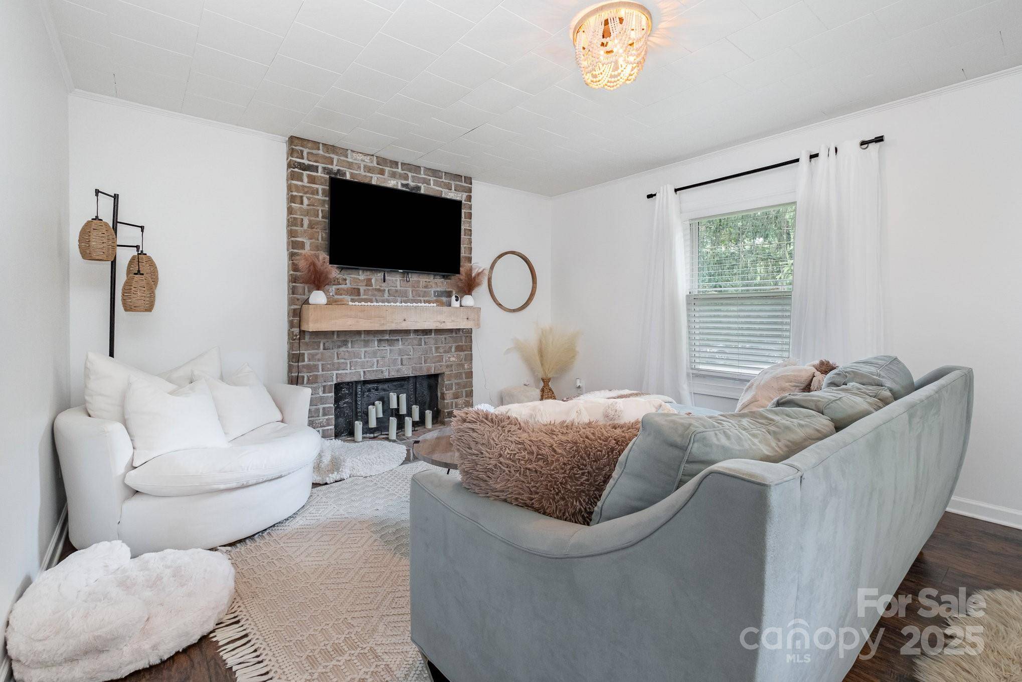 Lowell, NC 28098,700 Perkins ST