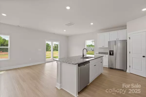 Charlotte, NC 28215,7023 Jerimoth DR
