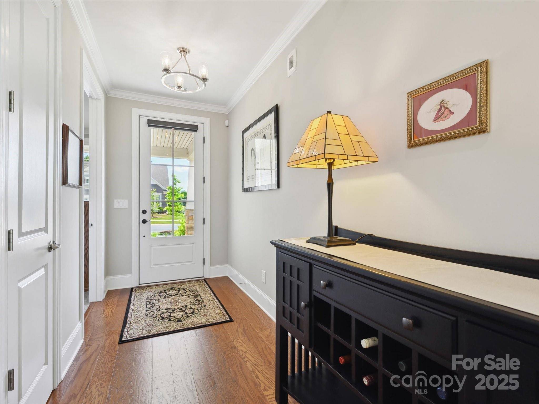 Charlotte, NC 28215,10305 Superb LN