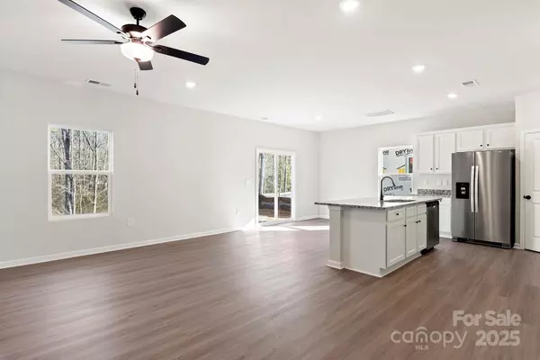 Gastonia, NC 28052,3350 Strong Box LN