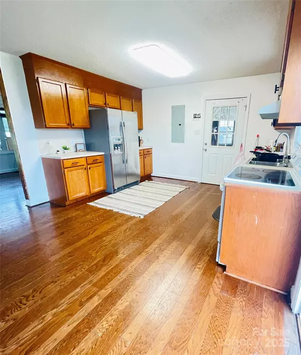 Harmony, NC 28634,286 Little Wilkesboro RD