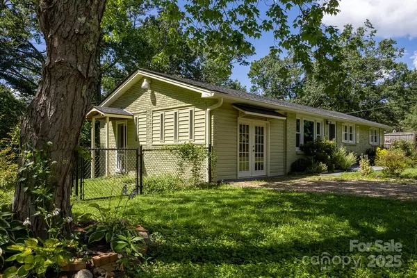 Black Mountain, NC 28711,50 Taft ST