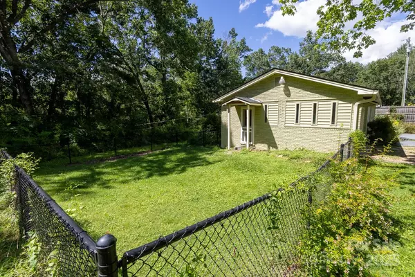 Black Mountain, NC 28711,50 Taft ST