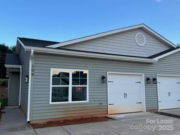 109 Brawley Villas PL, Mooresville, NC 28117