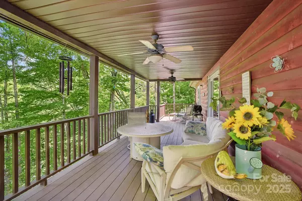 1158 Plott Balsam RD, Maggie Valley, NC 28751