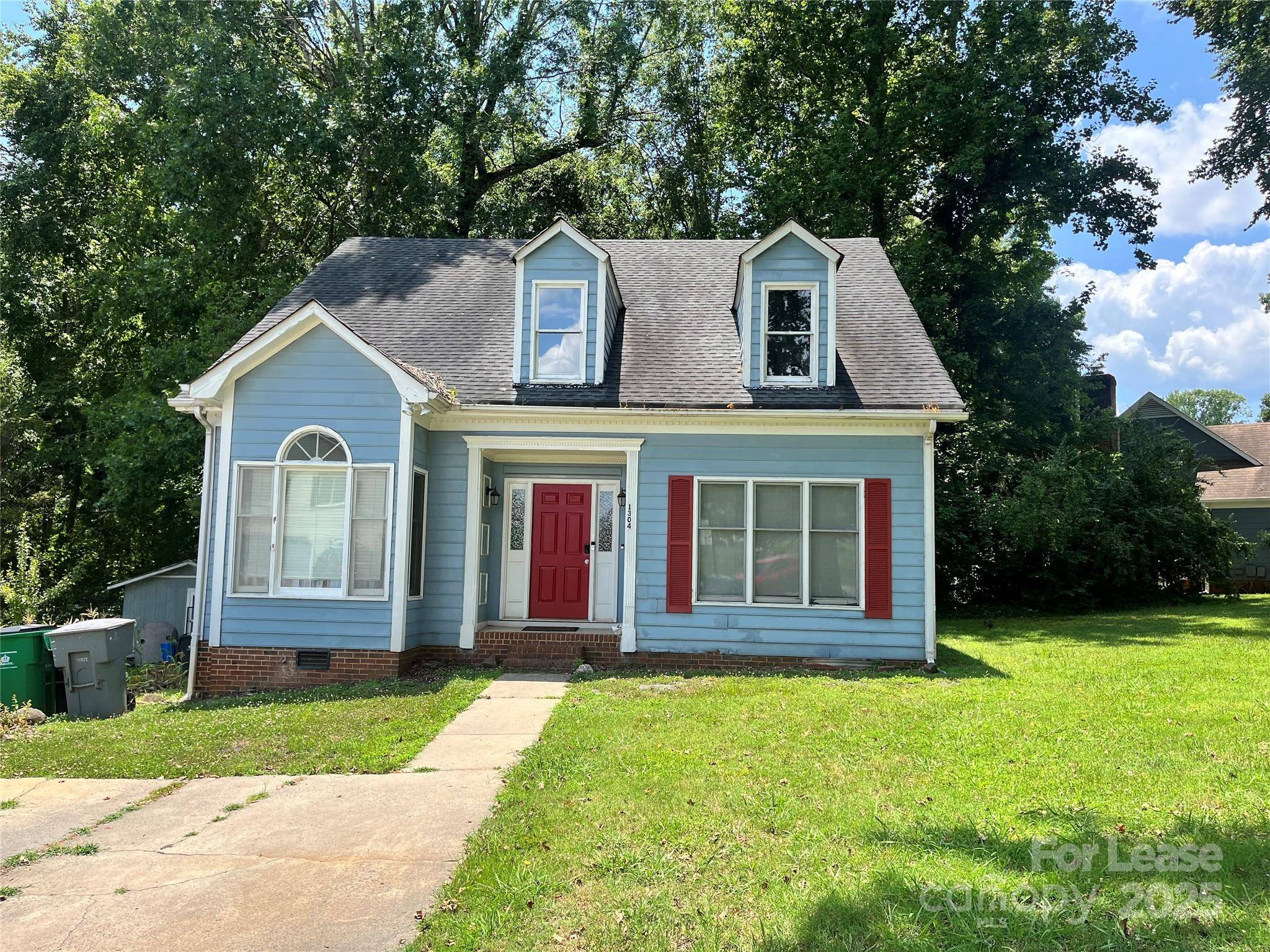 1304 Newfoundland CT, Charlotte, NC 28214