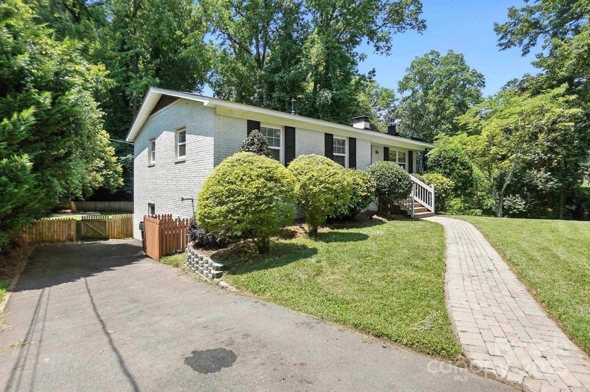 Charlotte, NC 28205,2528 Arnold DR