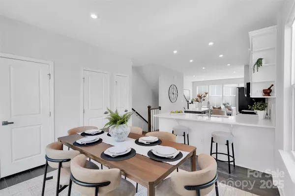 Charlotte, NC 28217,3725 S Tryon ST