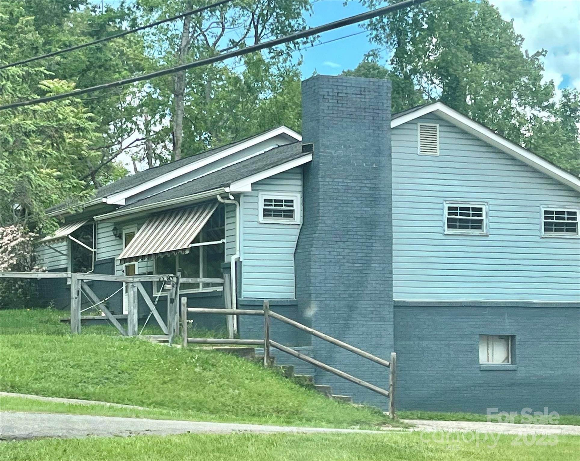 379 N Louisiana AVE, Asheville, NC 28806