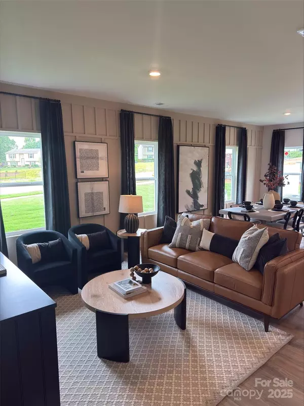 Charlotte, NC 28269,4548 Green Drake DR