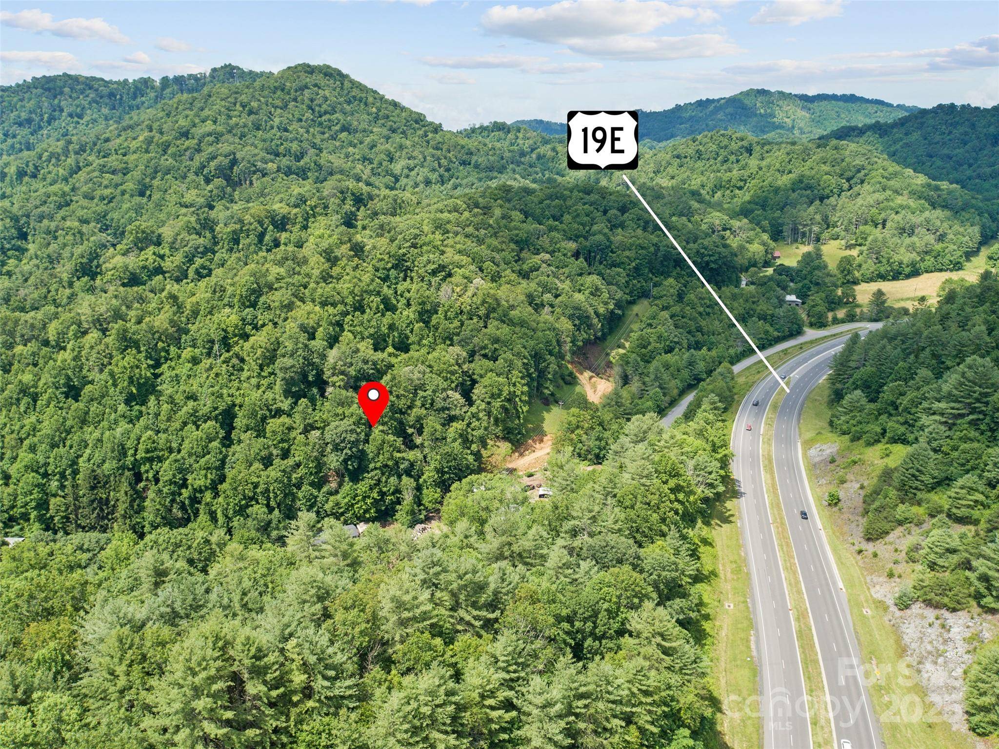 351 Swiss LOOP, Burnsville, NC 28714