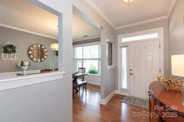 Charlotte, NC 28278,9826 Springholm DR