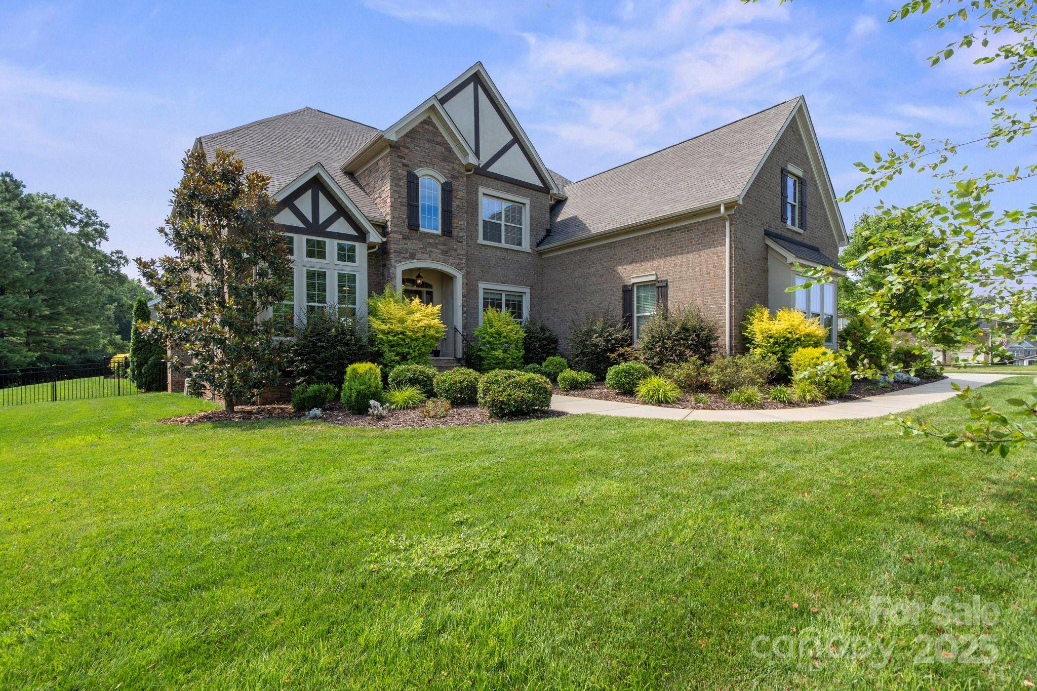 Waxhaw, NC 28173,805 Hidden Pond LN