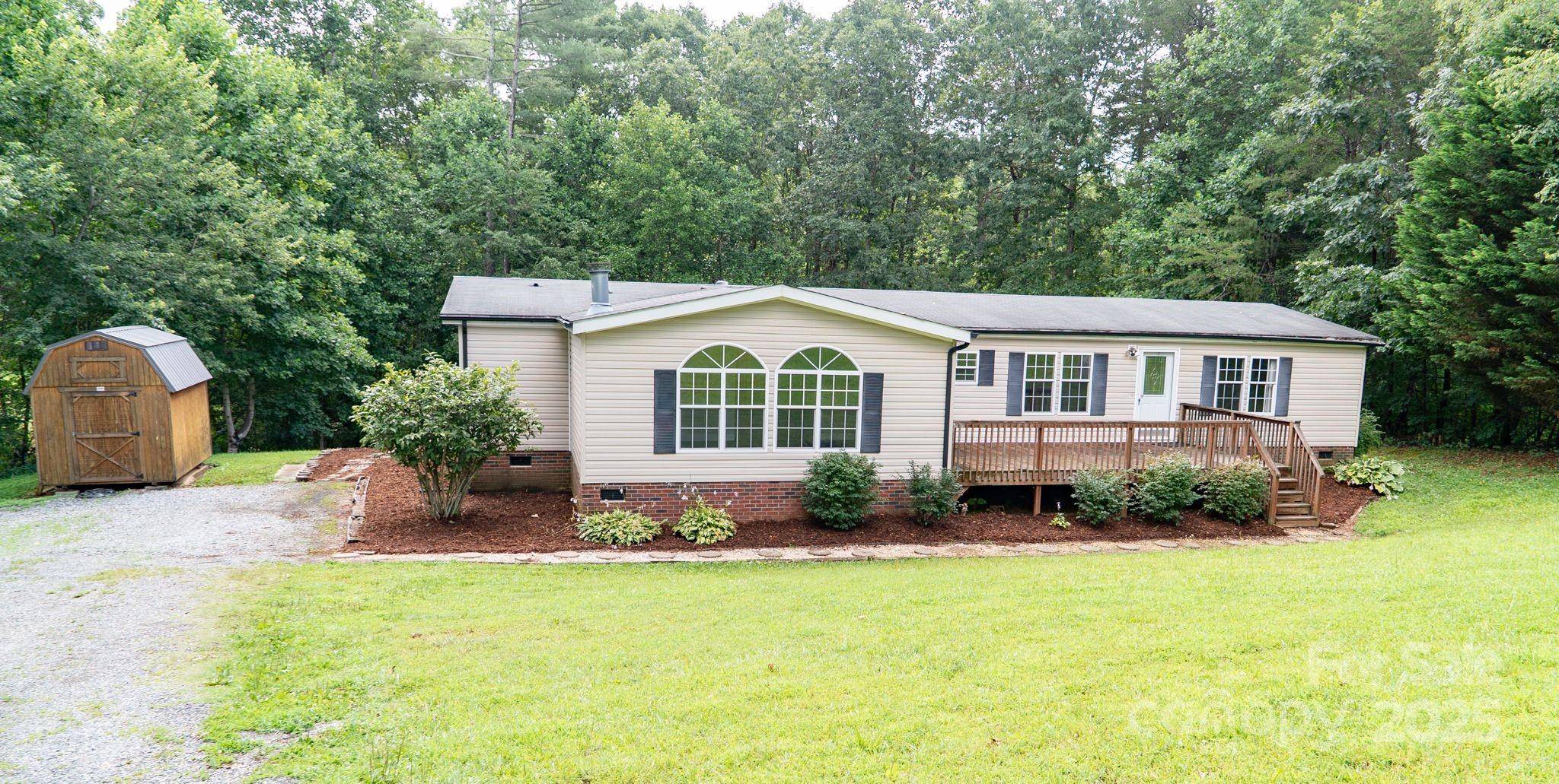 6179 Dysartsville RD, Morganton, NC 28655