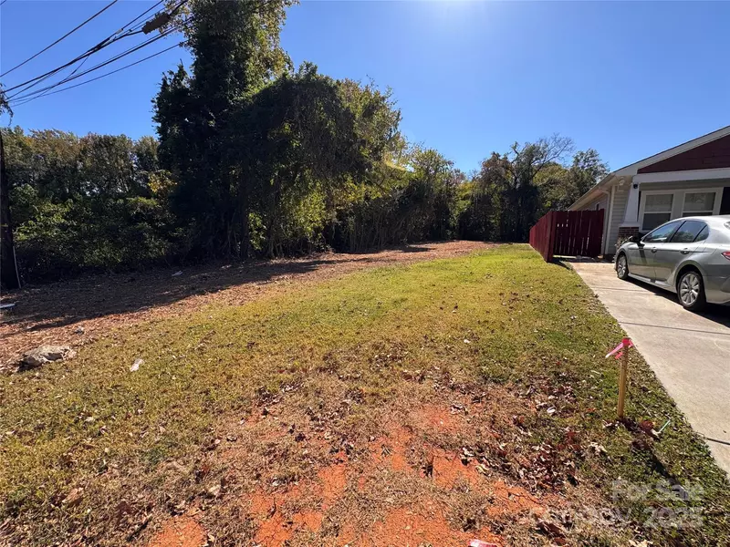 3017 Melita AVE, Charlotte, NC 28216