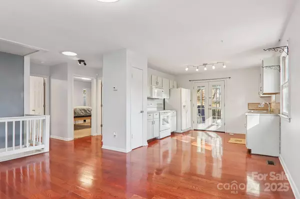 Asheville, NC 28805,224 Beverly RD