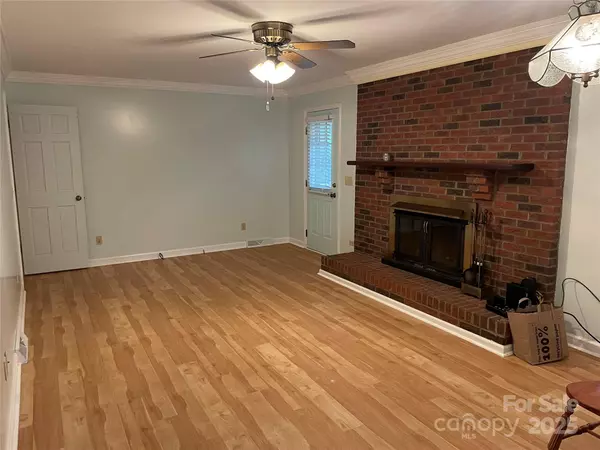 Salisbury, NC 28147,470 Roger DR