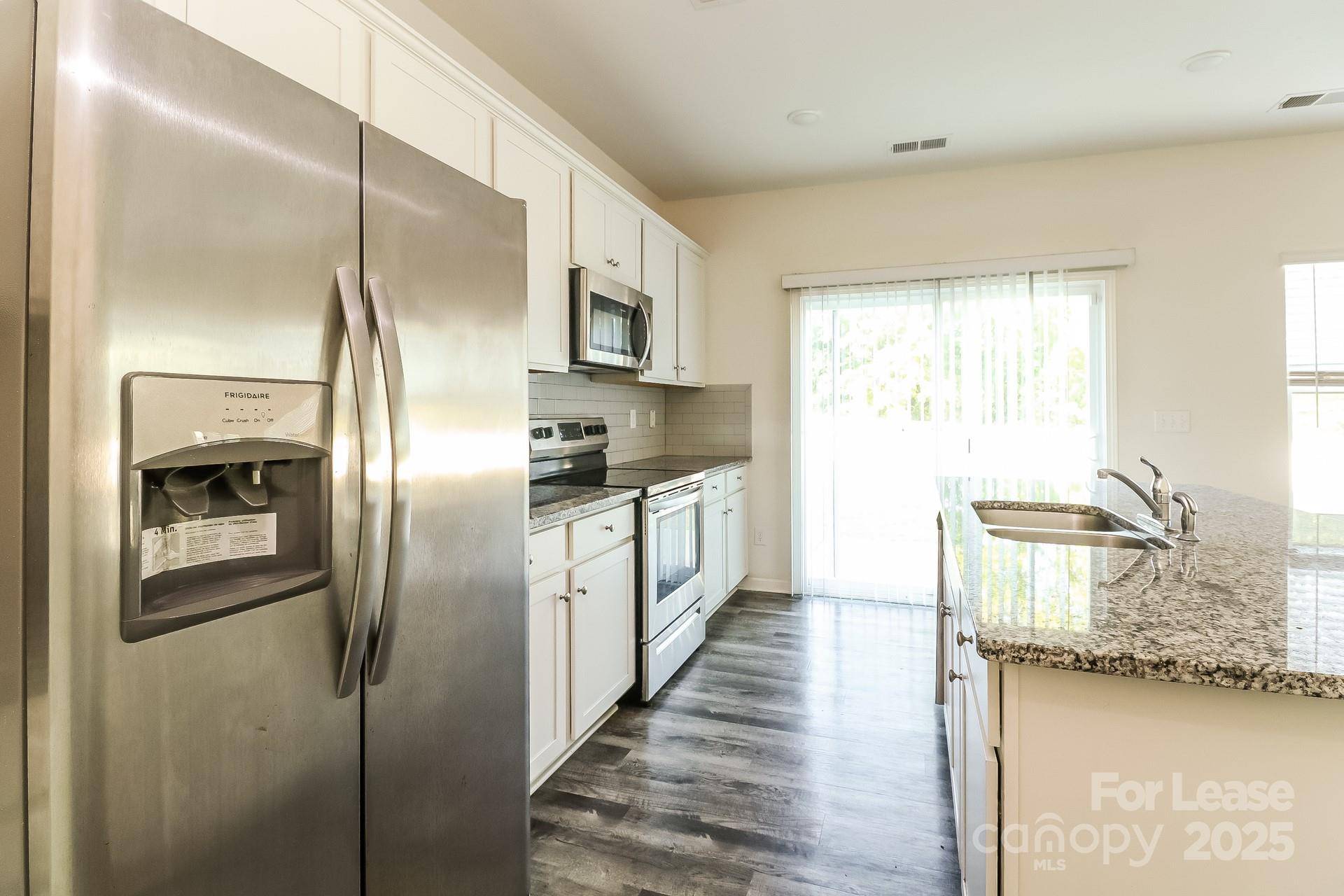 Charlotte, NC 28215,13021 Joclaire CT