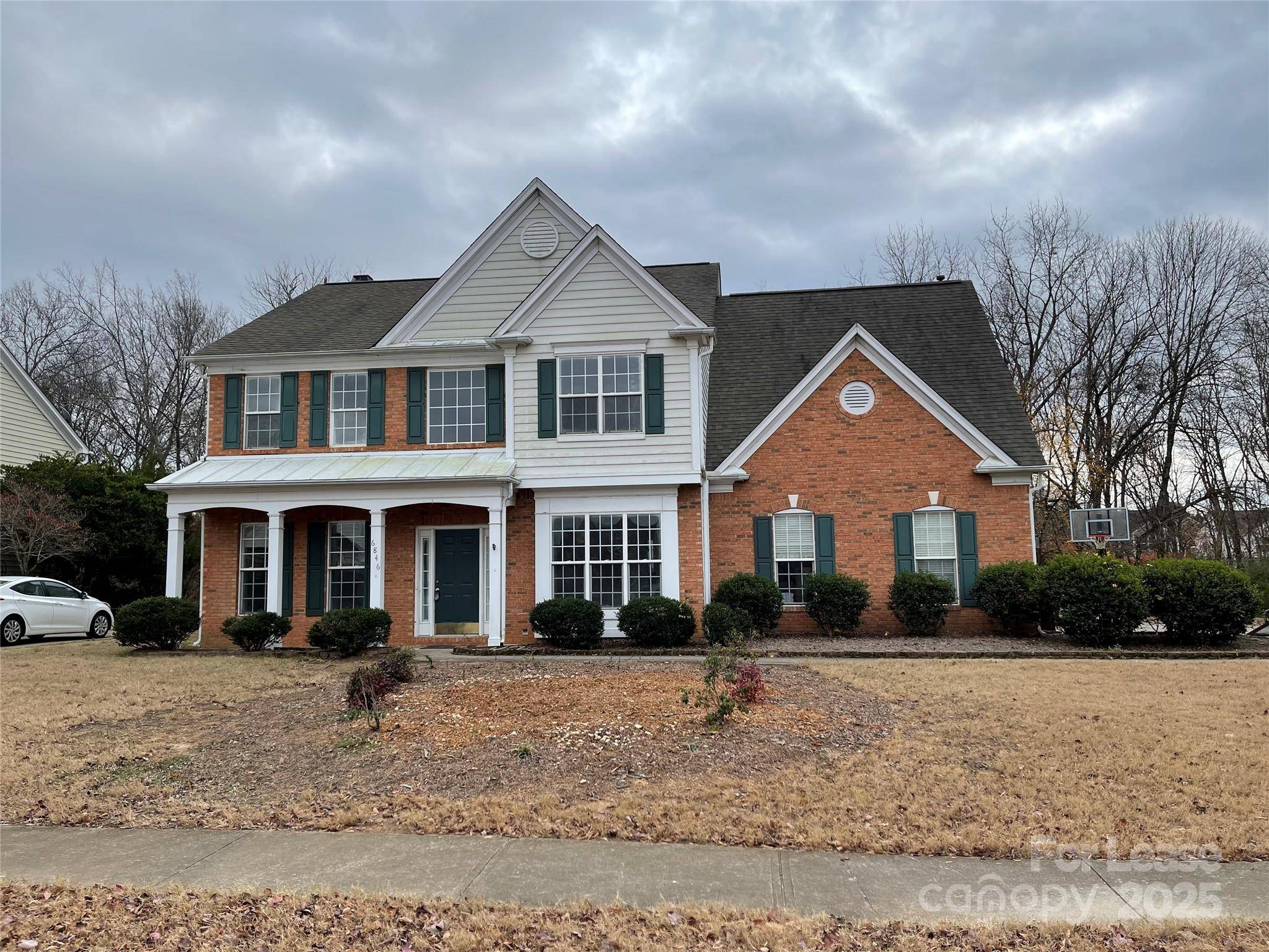 6846 Guinevere DR, Charlotte, NC 28277
