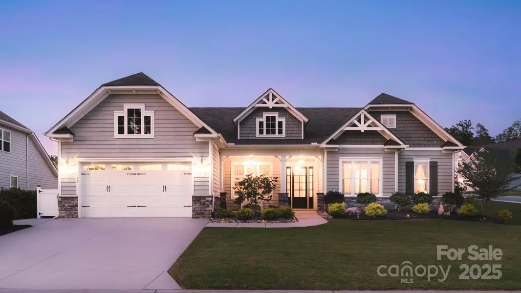 5619 Coastal Meadow CT, Denver, NC 28037
