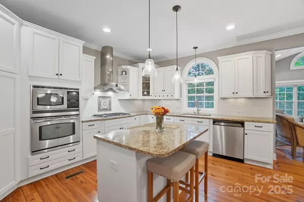 Tega Cay, SC 29708,1651 Scotch Pine LN