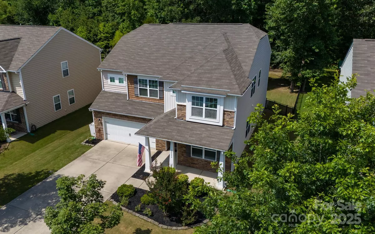 Davidson, NC 28036,10666 Sapphire TRL