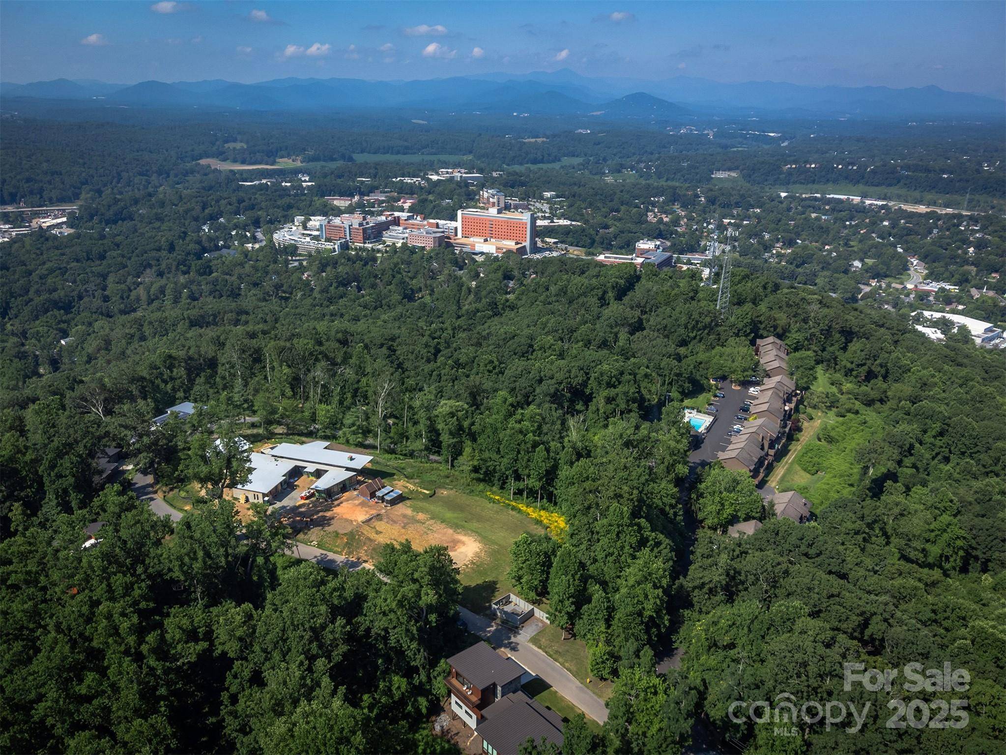 Asheville, NC 28803,424 Reservoir RD #1R