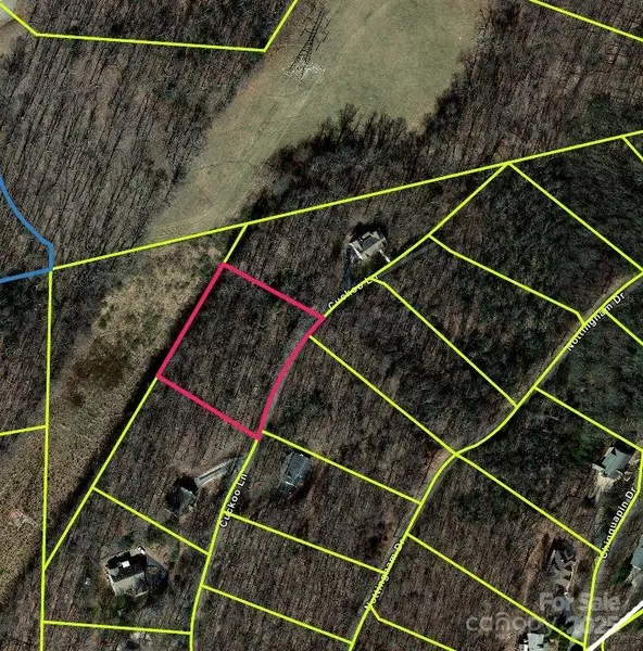 99999 Red Oak DR, Mills River, NC 28759